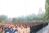 Gần 1 000 khối diễu binh, diễu hành CAND dâng hương tại Nghĩa trang liệt sĩ A1