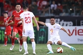 VFF tạm đình chỉ thi đấu Quả bóng vàng Việt Nam 2017 và 4 cầu thủ nghi sử dụng chất cấm