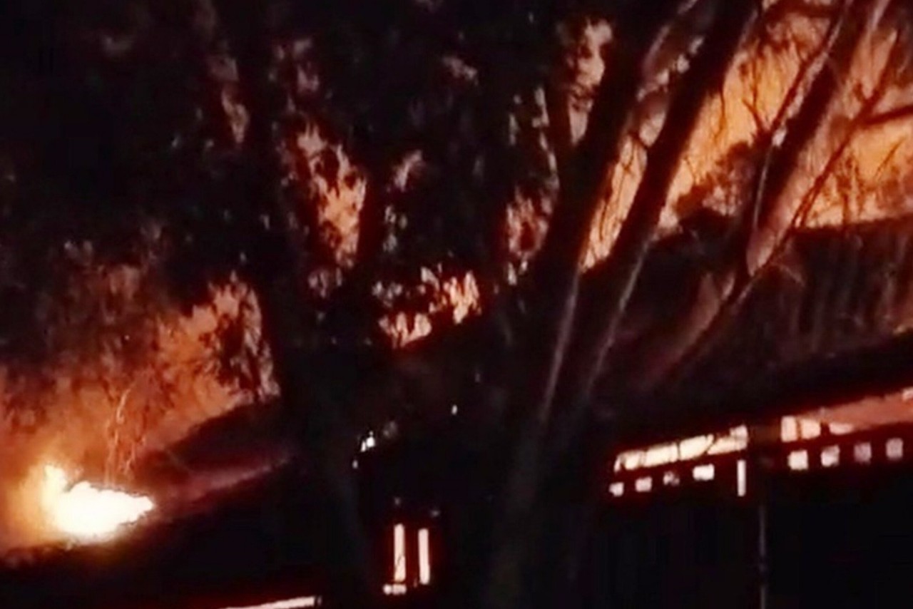 Cháy một xưởng gỗ ở Hà Tĩnh