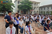 VKSND TP Việt Trì phối hợp tuyên truyền pháp luật cho học sinh