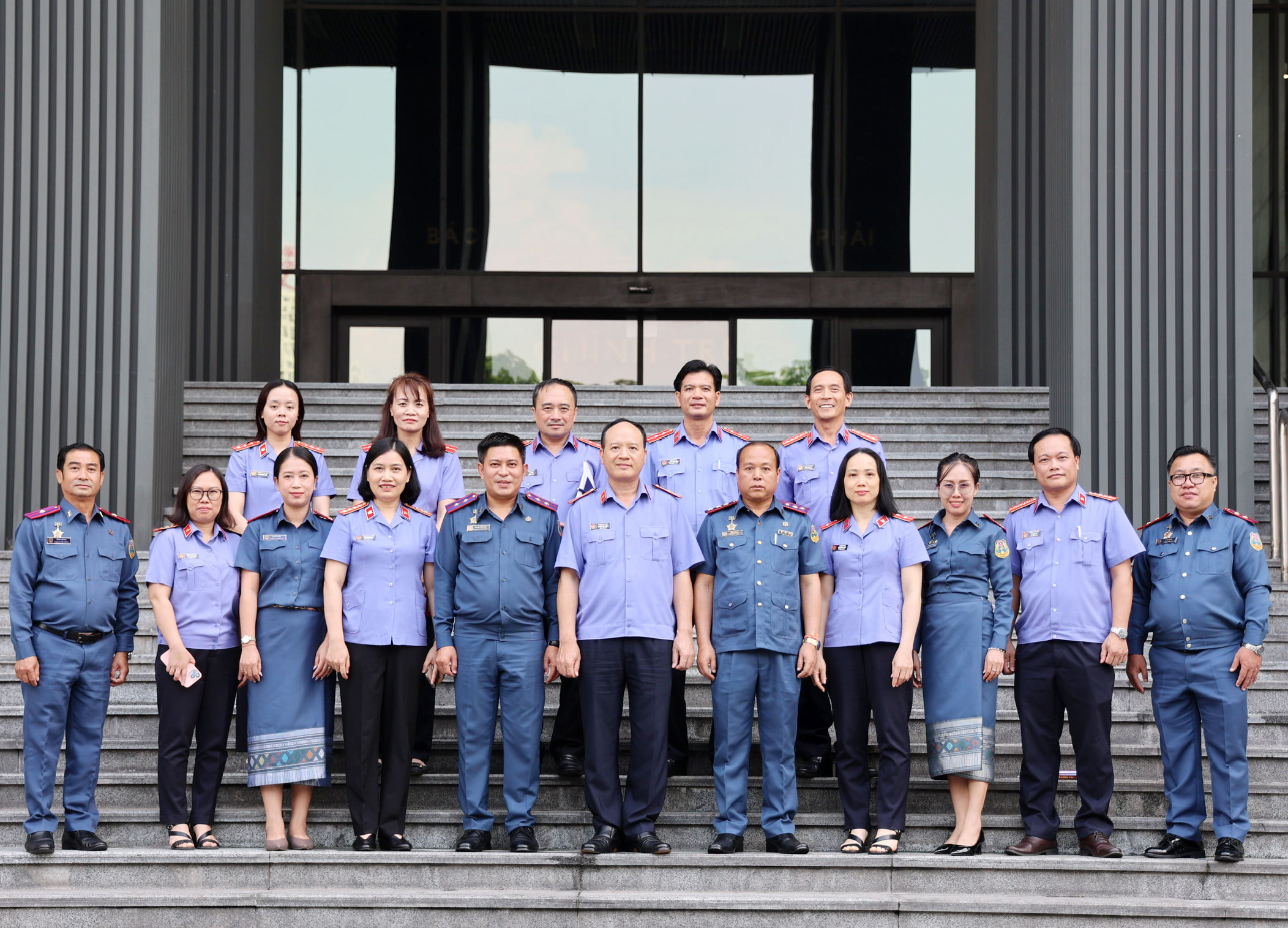 Tọa đàm giữa Báo Bảo vệ pháp luật, VKSND tối cao Việt Nam và Văn phòng VKSND tối cao Lào