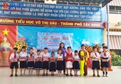 Công đoàn VKSND TP Tây Ninh tặng quà học sinh nghèo, hiếu học