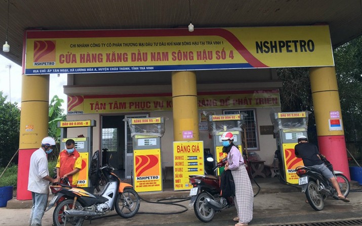 Con trai Chủ tịch công ty bị cấm giao dịch chứng khoán