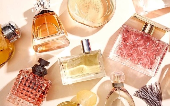 Thu hồi 8 sản phẩm nước hoa của Công ty TNHH xuất nhập khẩu Kavr