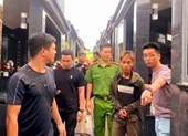 Bắt nhóm đối tượng ở Đắk Lắk vào nghĩa trang trộm cắp hơn 50 bình ắc quy