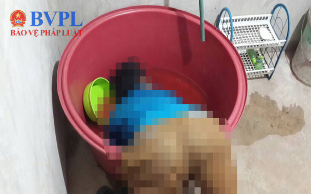 Khởi tố cô giáo giữ trẻ về tội Vô ý làm chết người”