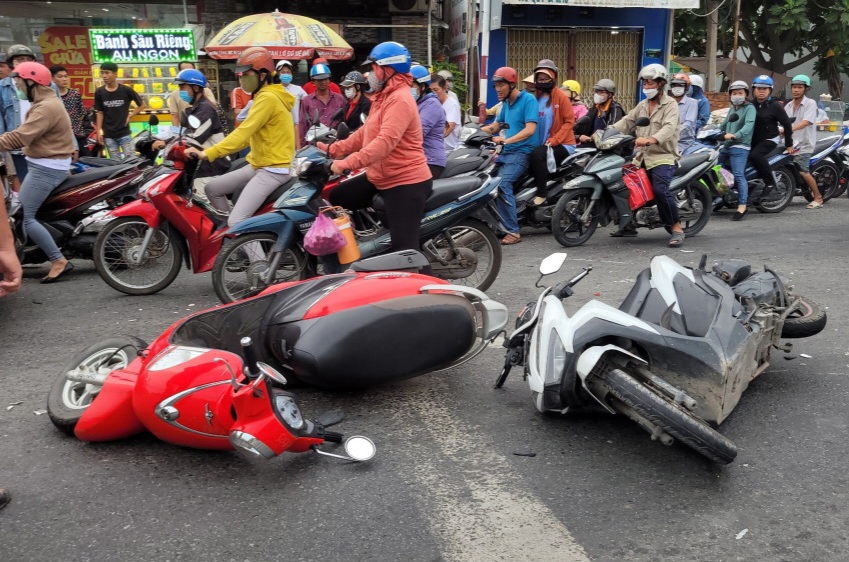 Thêm 1 người tử vong sau vụ tai nạn liên hoàn ở Long An