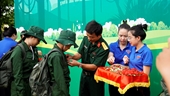 Chiến sĩ nhí Đà Nẵng nhập ngũ học kỳ trong quân đội