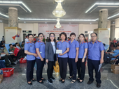 Đoàn viên Công đoàn cơ sở VKSND tỉnh Hậu Giang tích cực tham gia hiến máu tình nguyện