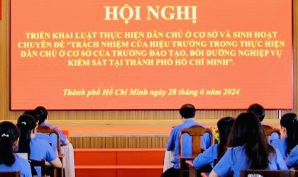 Trường Nghiệp vụ tổ chức Hội nghị triển khai Luật thực hiện dân chủ ở cơ sở và sinh hoạt chuyên đề