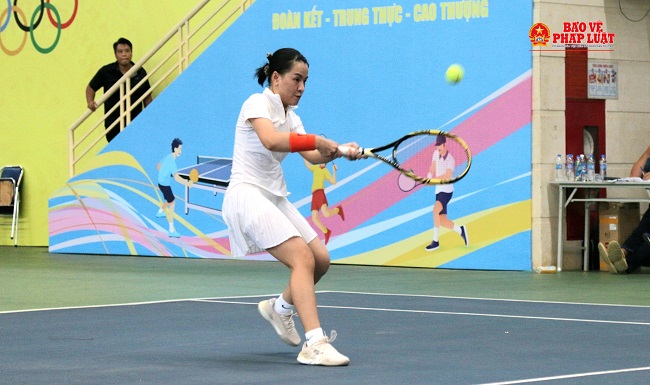 Lần đầu ra trận với cơn mưa bàn thắng