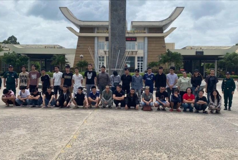 Tiếp nhận gần 40 công dân, có 4 nữ sinh bị bán ra nước ngoài