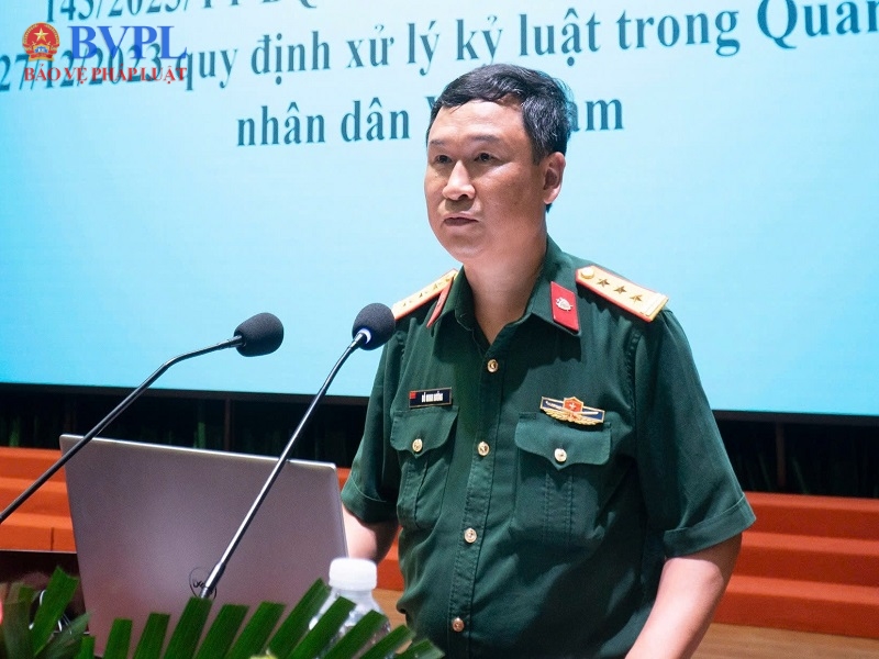 VKSQS Quân khu 2 phối hợp tuyên truyền, giáo dục pháp luật cho quân nhân