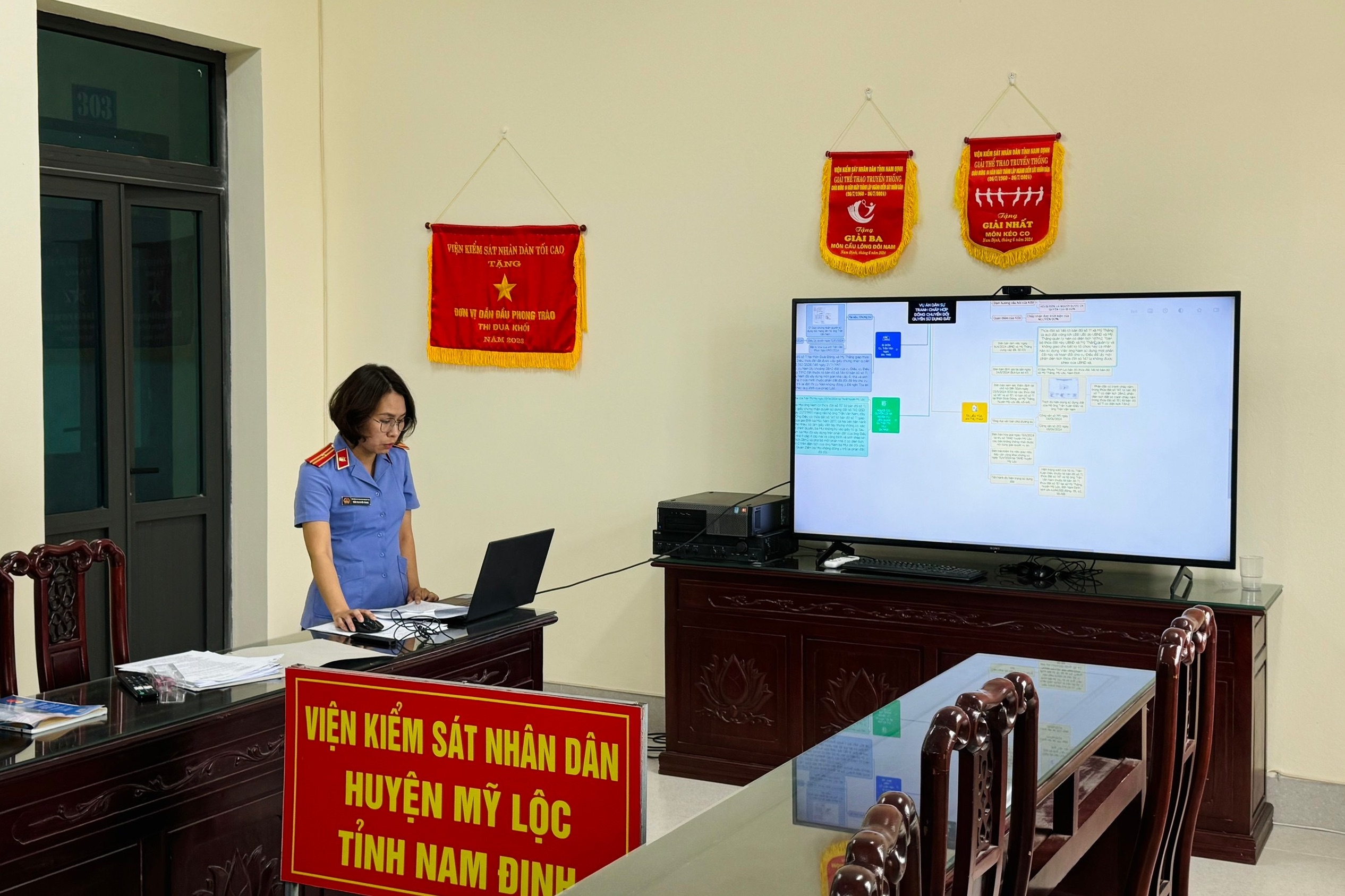 VKSND huyện Mỹ Lộc thực hiện báo cáo vụ án dân sự bằng sơ đồ tư duy