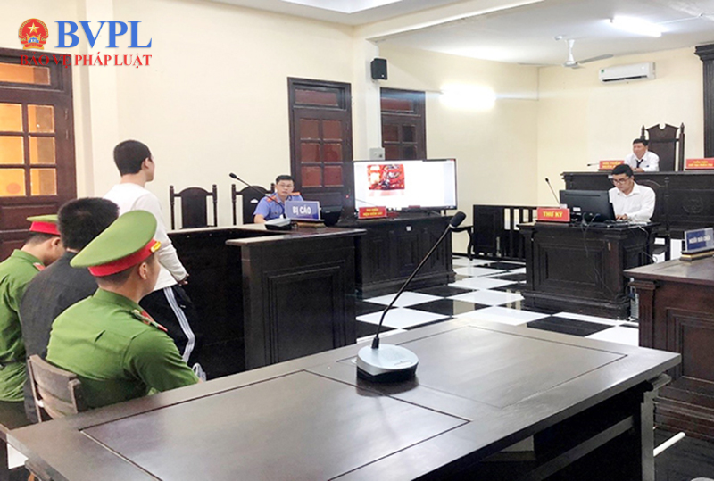 VKSND huyện Mỹ Xuyên xét xử kết hợp trình chiếu chứng cứ tại tòa