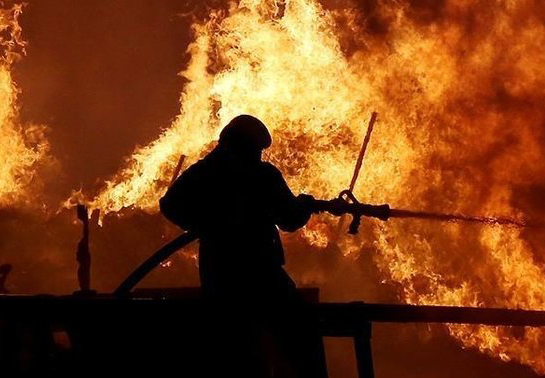 Nổ nhà máy dược phẩm vào giờ giao ca, hàng chục người thương vong