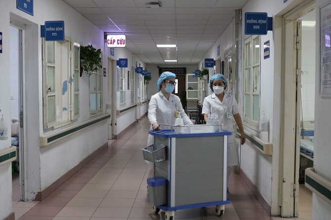 Sẵn sàng các đội cấp cứu, phẫu thuật cơ động ứng trực mùa mưa bão