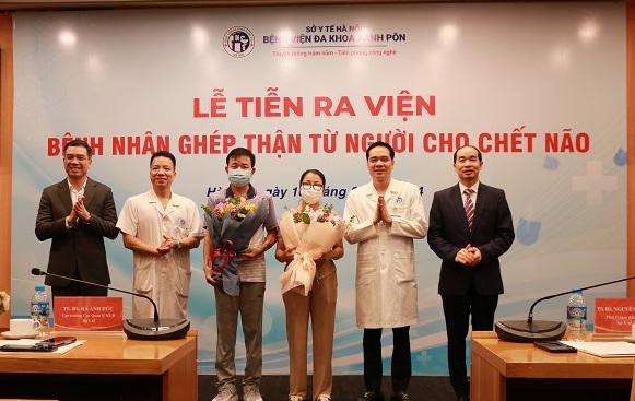 Hai bệnh nhân ghép thận từ người cho chết não được ra viện