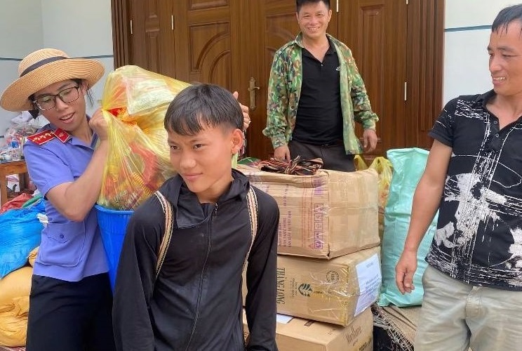 Tấm lòng của VKSND huyện Thủy Nguyên đến với bà con thôn Kho Vàng