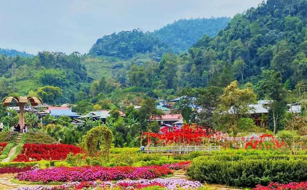 Đến bản Thẳm trải nghiệm thiên nhiên kỳ thú, nét văn hóa của người Lự ở Lai Châu