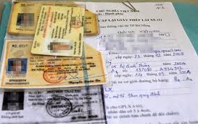 Sử dụng giấy phép lái xe giả có bị phạt tù