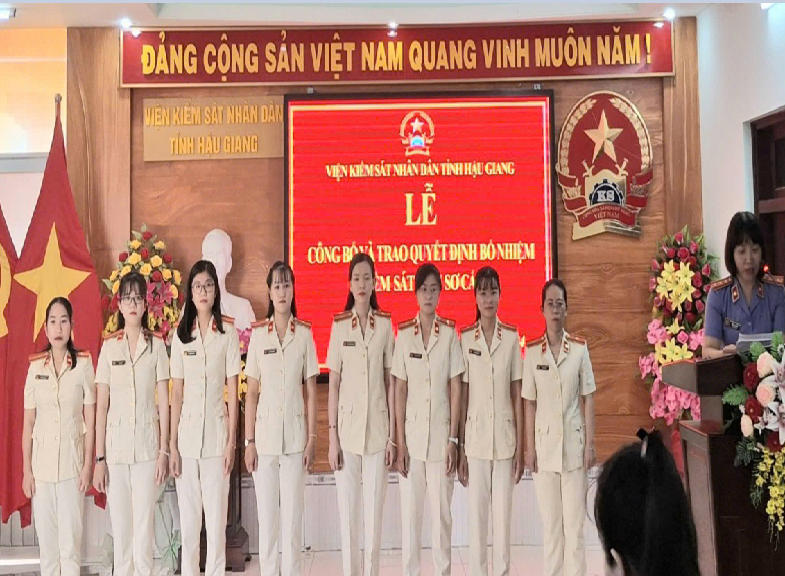 VKSND tỉnh Hậu Giang công bố và trao Quyết định bổ nhiệm Kiểm sát viên