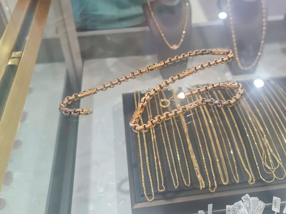 Thiếu niên đột nhập nhà dân trộm vàng