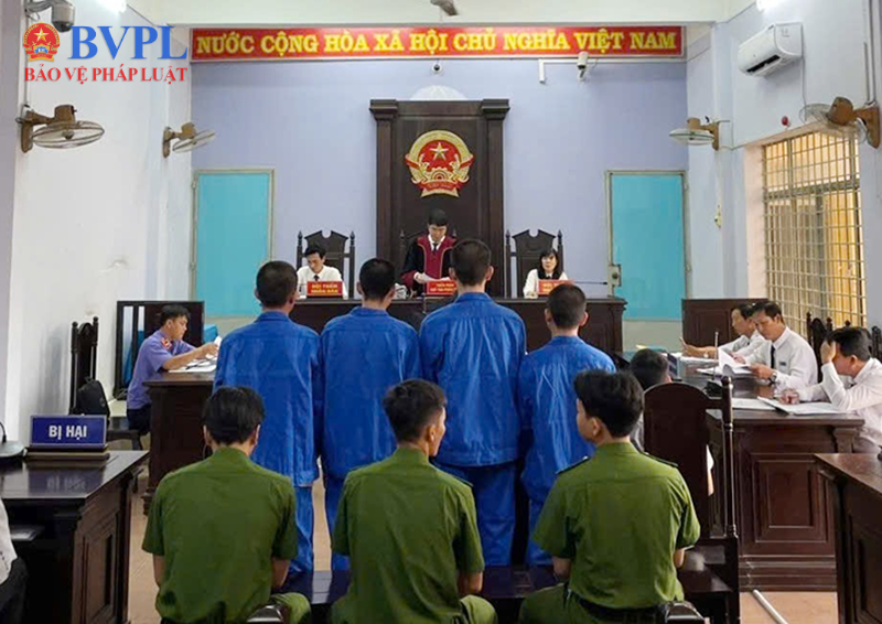 Phối hợp xét xử rút kinh nghiệm vụ án phạm tội có tính chất “côn đồ”