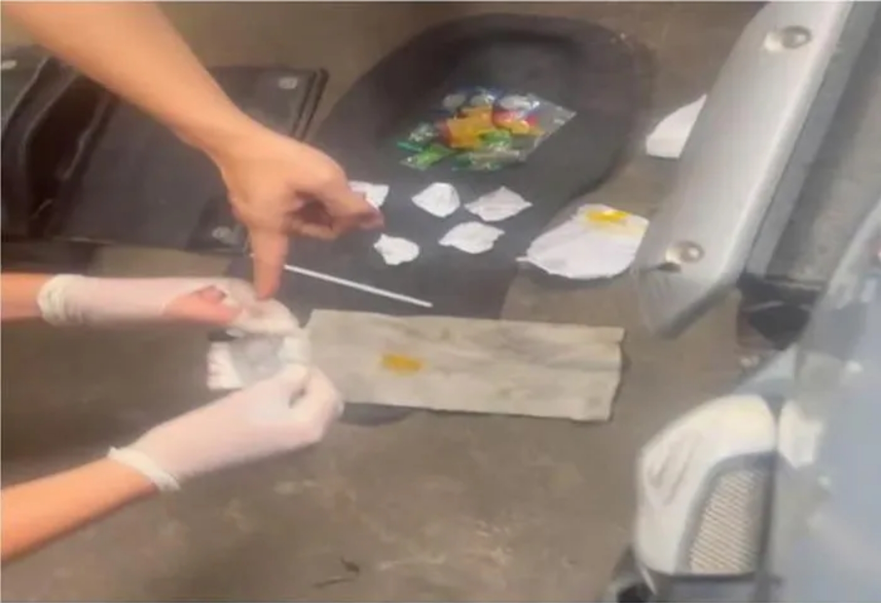 Tạm giữ đối tượng mua bán ma túy ngay tại cơ sở điều trị Methadone