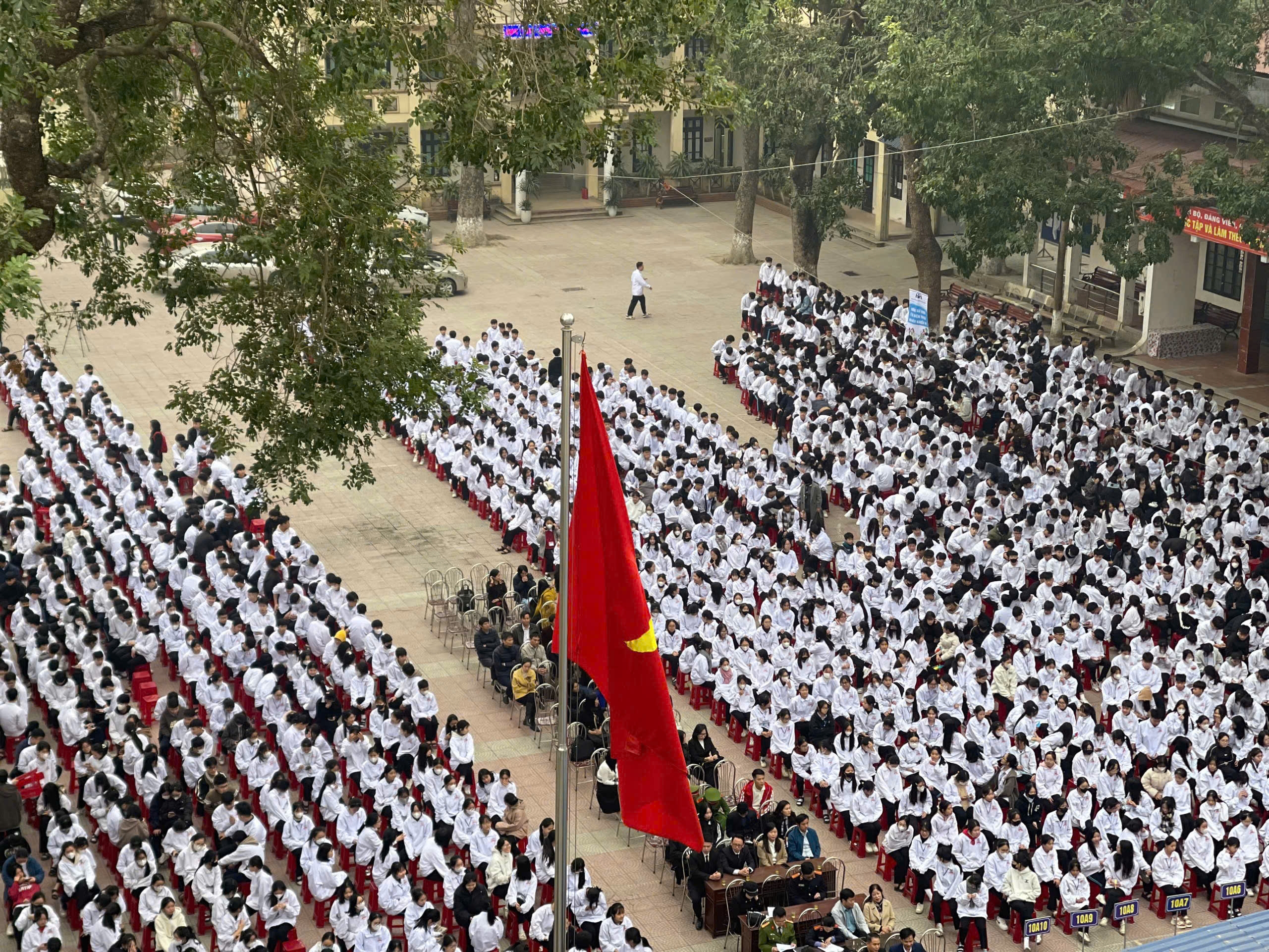 Phối hợp tổ chức “Phiên tòa giả định” tuyên truyền pháp luật về giao thông đường bộ