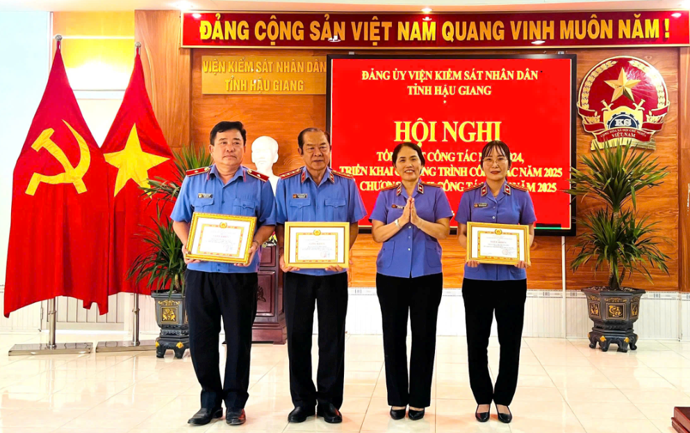 Đảng ủy VKSND tỉnh Hậu Giang hoàn thành 8 8 chỉ tiêu nhiệm vụ công tác năm 2024