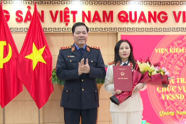 Trao quyết định bổ nhiệm chức vụ Phó Viện trưởng VKSND tỉnh Quảng Nam