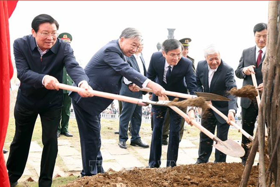 Tổng Bí thư Tô Lâm dự Lễ phát động Tết trồng cây Đời đời nhớ ơn Bác Hồ