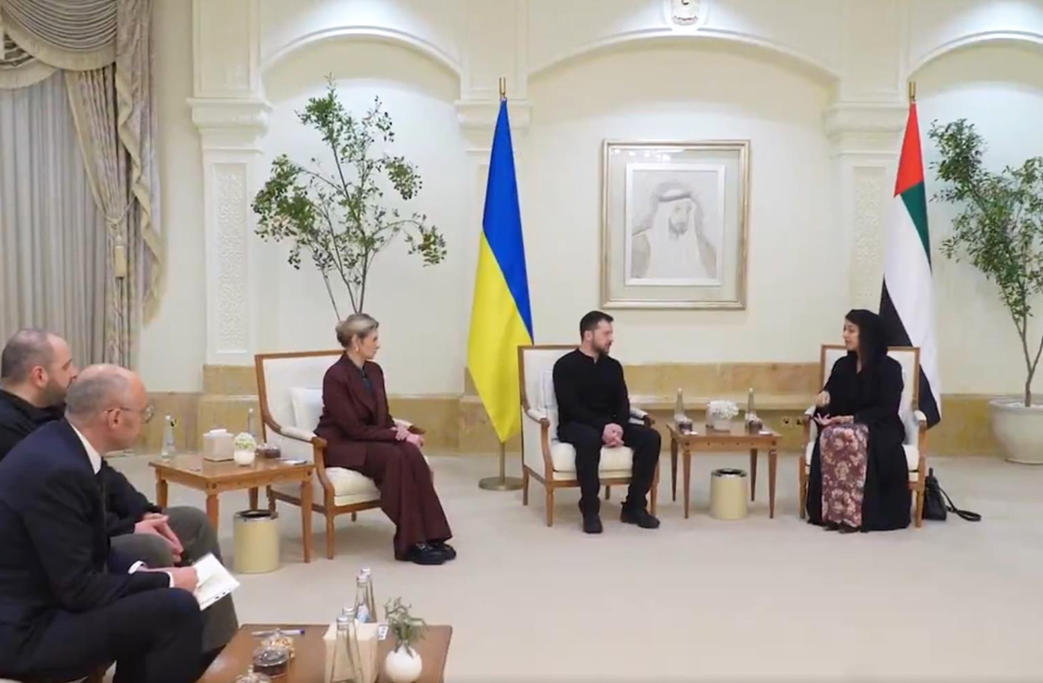 Tổng thống Ukraine và Phó Thủ tướng Nga bất ngờ cùng thăm UAE