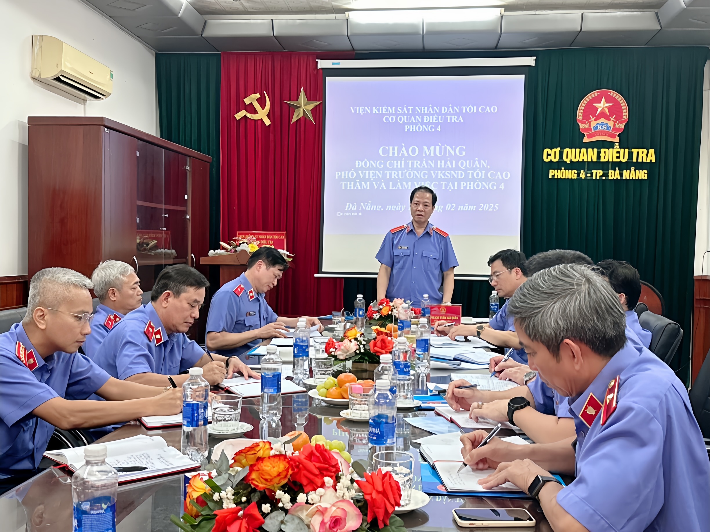 Phó Viện trưởng VKSND tối cao Trần Hải Quân kiểm tra công tác Phòng 4 Cơ quan điều tra tại Đà Nẵng