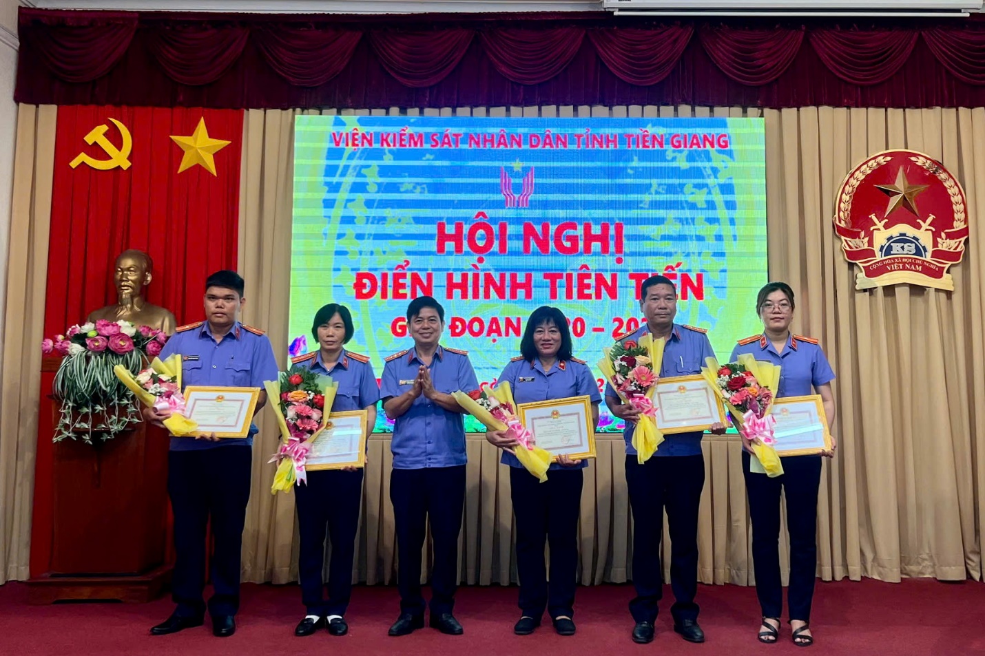 VKSND tỉnh Tiền Giang tổ chức Hội nghị điển hình tiên tiến