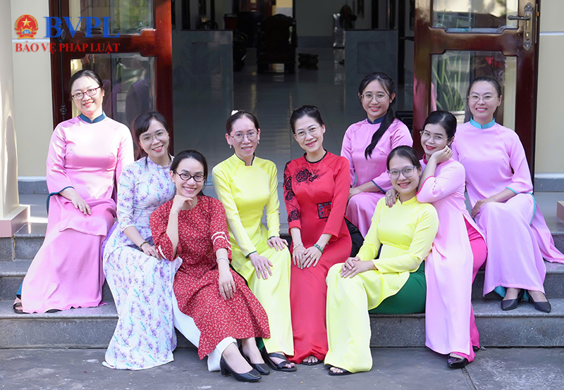 Nữ công chức, người lao động ngành Kiểm sát An Giang hưởng ứng Tuần lễ Áo dài