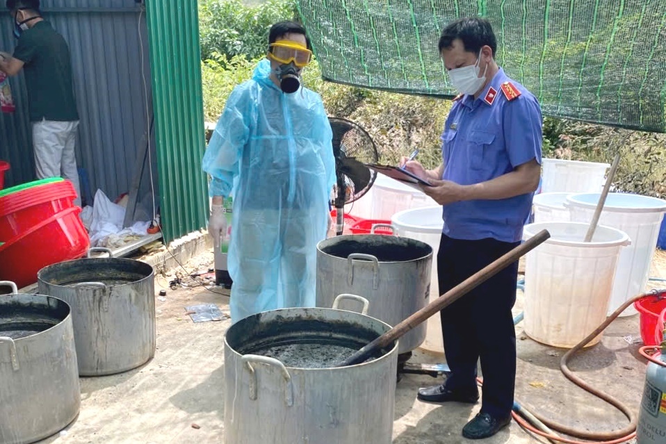 VKSND tối cao phối hợp triệt phá đường dây sản xuất ma túy quy mô cực lớn, thu giữ 1,4 tấn ketamin