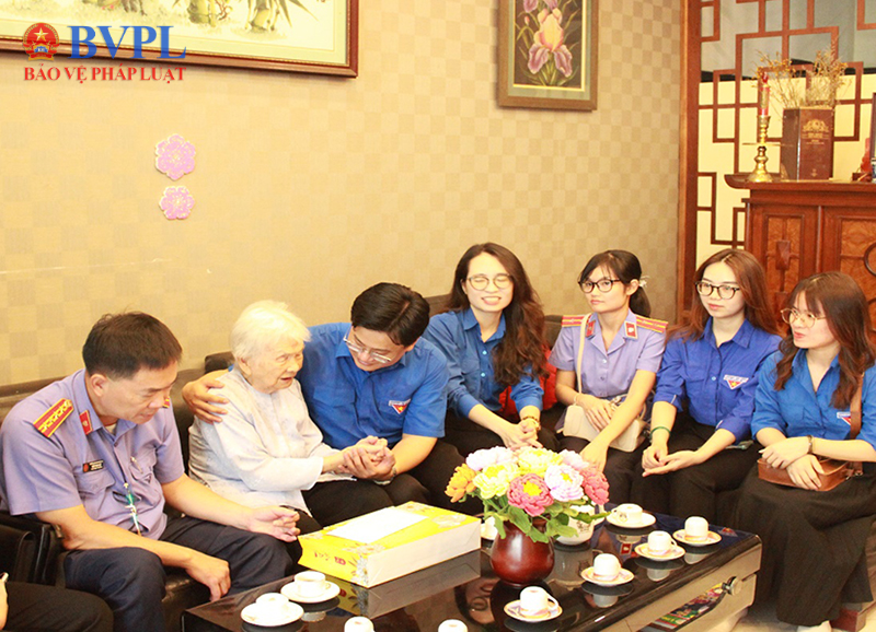 Đoàn cơ sở VKSND TP Hồ Chí Minh thực hiện nhiều hoạt động ý nghĩa