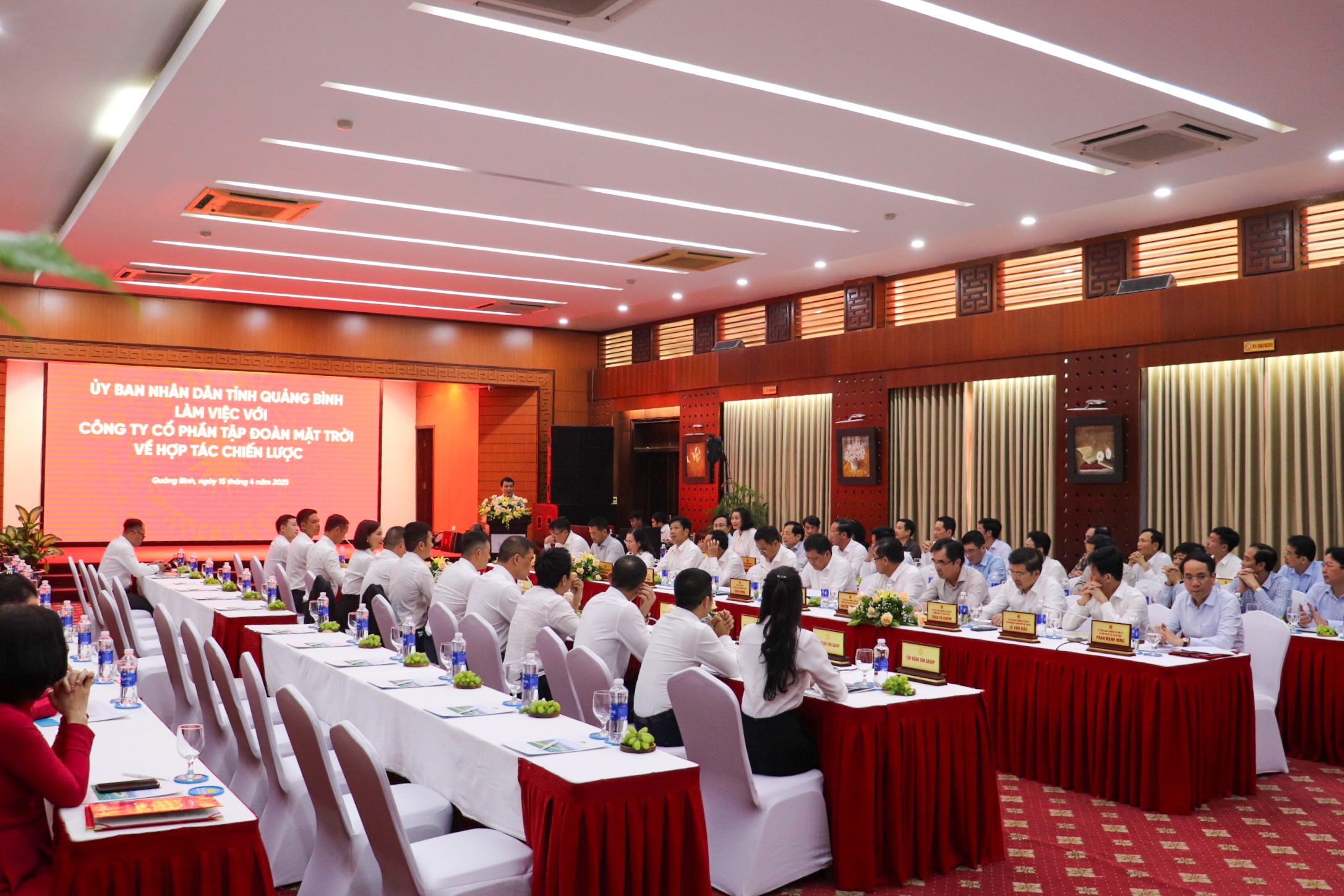 Quảng Bình ký kết hợp tác chiến lược với Sun Group để phát triển đầu tư du lịch