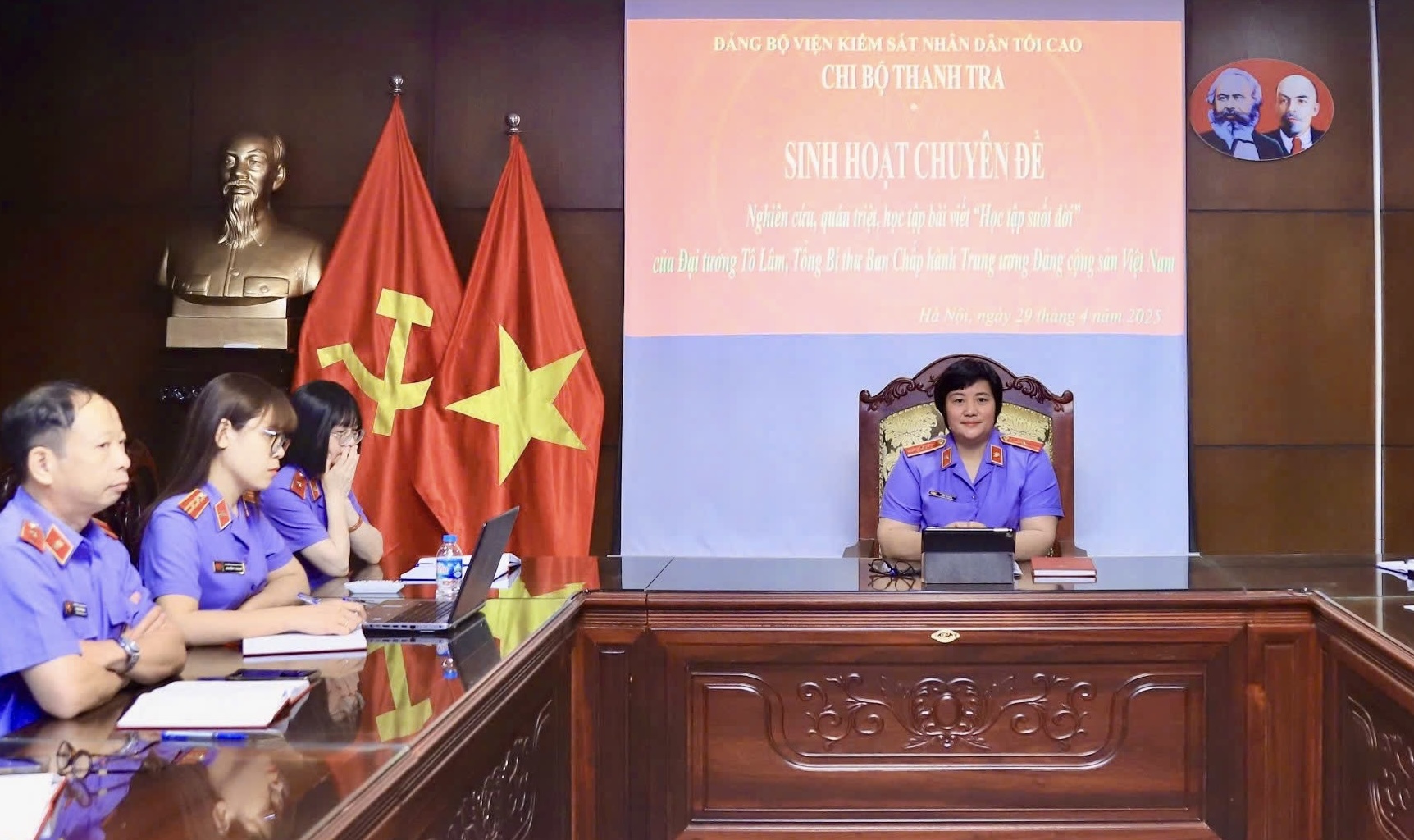 Chi bộ Thanh tra VKSND tối cao sinh hoạt chuyên đề về bài viết “Học tập suốt đời” của Tổng Bí thư Tô Lâm