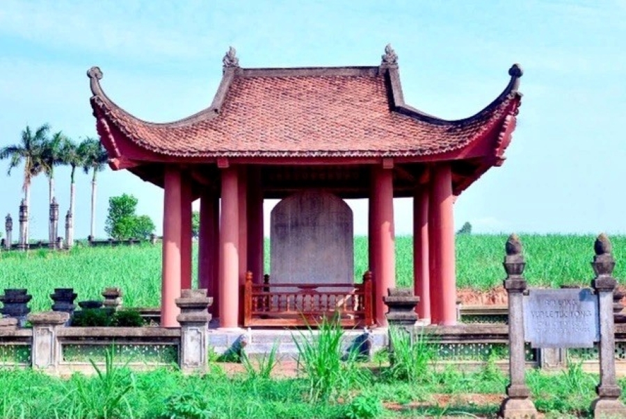 Lăng mộ vua Lê Túc Tông bị xâm phạm tìm cổ vật