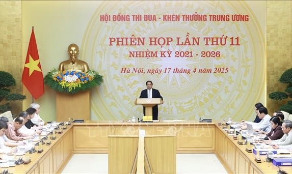 Nhân rộng các gương điển hình tiên tiến, lan tỏa các phong trào thi đua