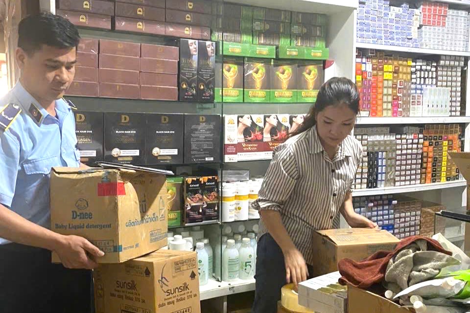 Phát hiện 720kg mì chính không rõ nguồn gốc tại Lai Châu