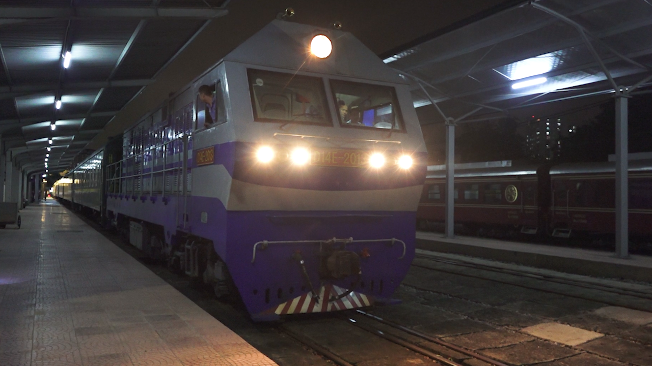 Chuyến tàu liên vận đầu tiên Việt – Trung lăn bánh sau 5 năm