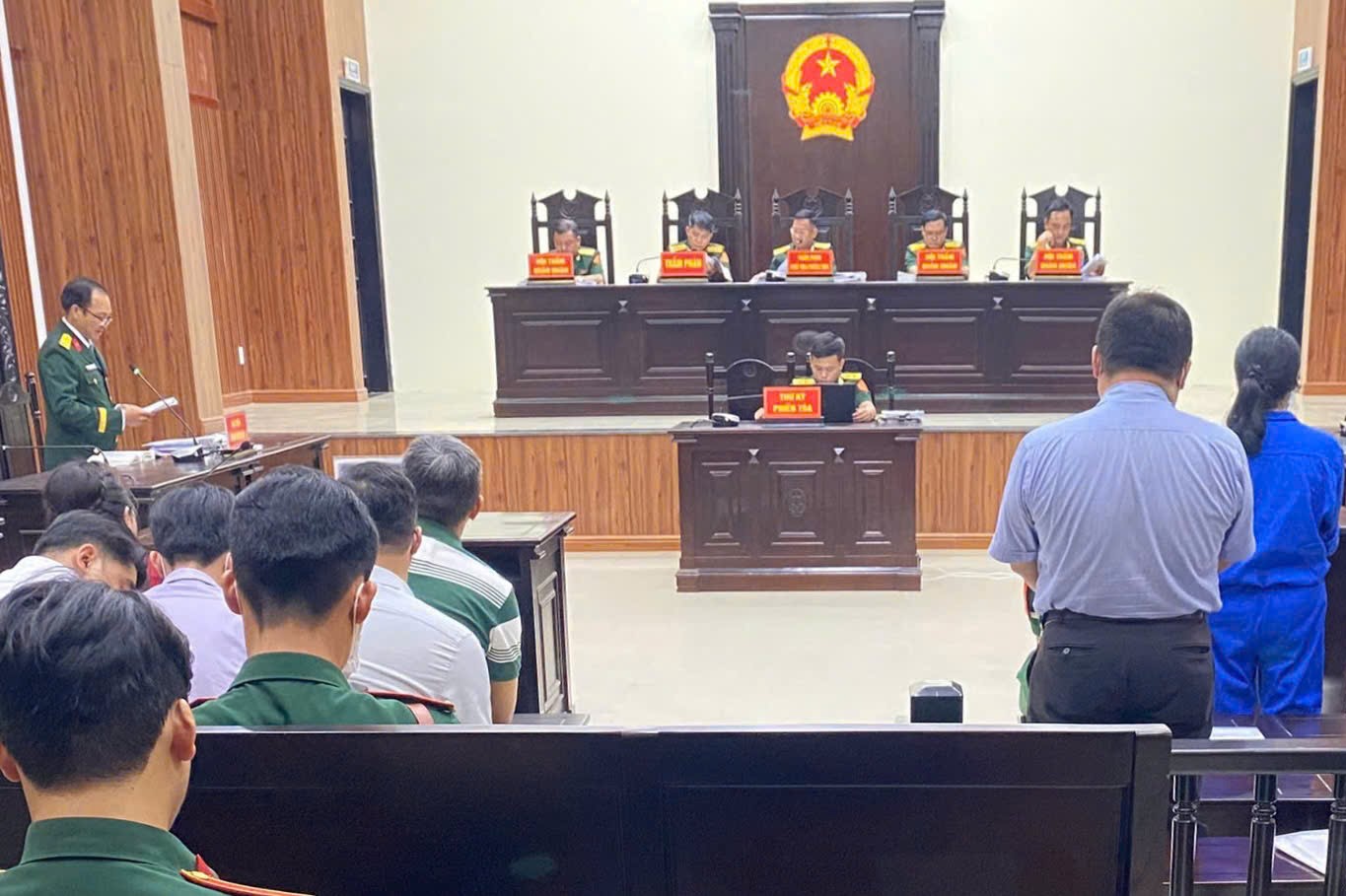 Nguyên kế toán Viettel Long An chiếm đoạt gần 30 tỉ đồng lãnh án 20 năm tù