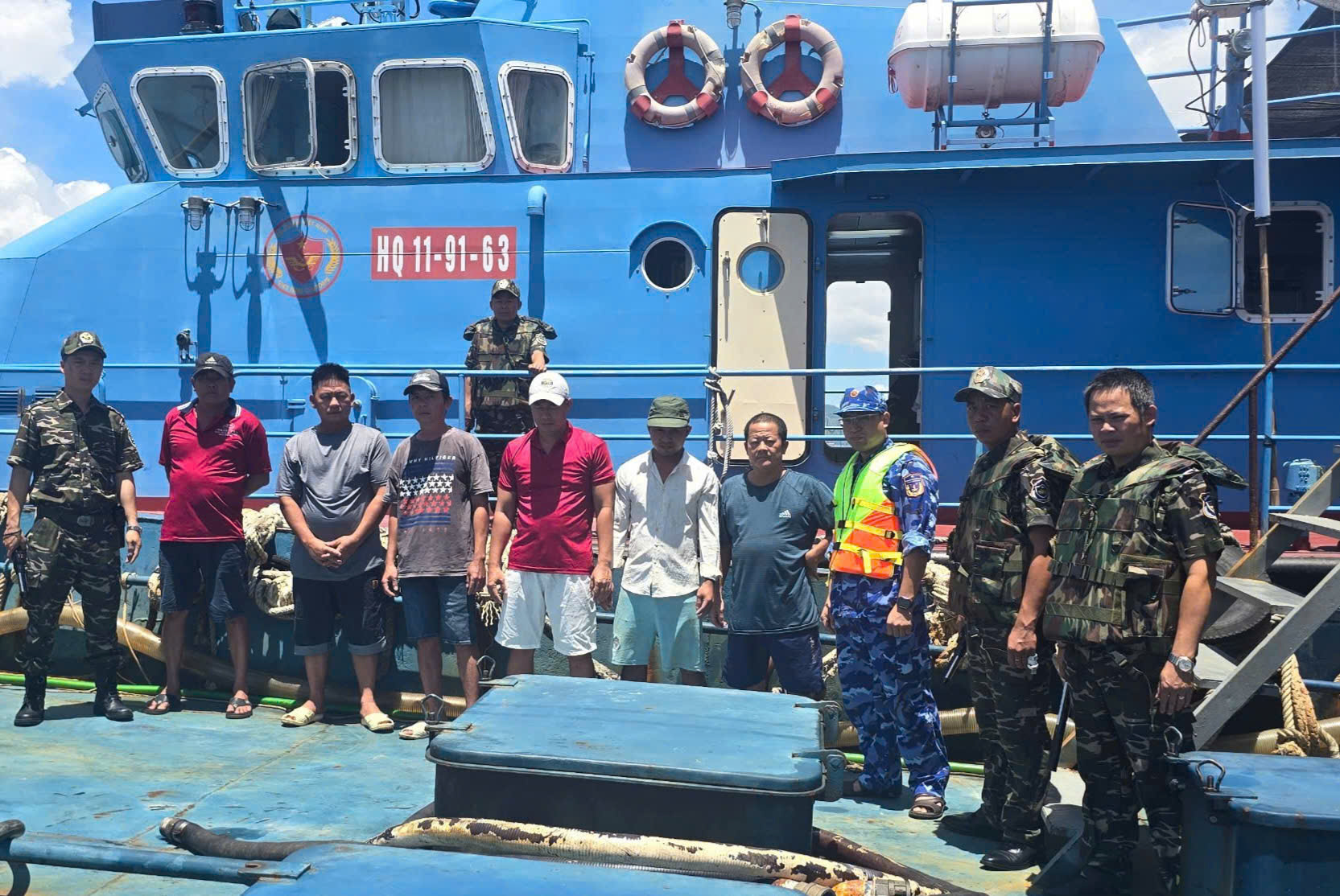 Bắt giữ tàu vận chuyển số lượng lớn dầu DO vi phạm trị giá 1,3 tỉ đồng