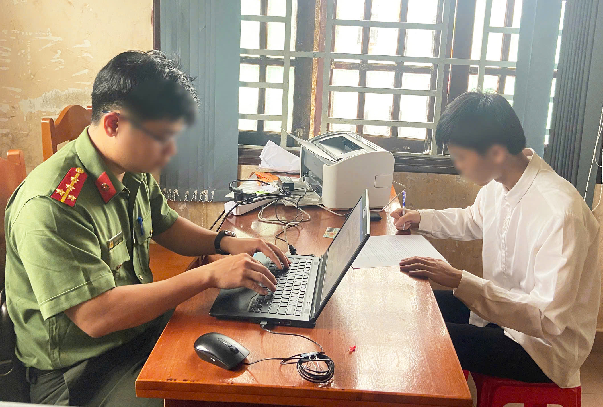 Khởi tố vụ án sử dụng công nghệ cao nhằm gian lận thi cử trong kỳ thi tốt nghiệp THPT