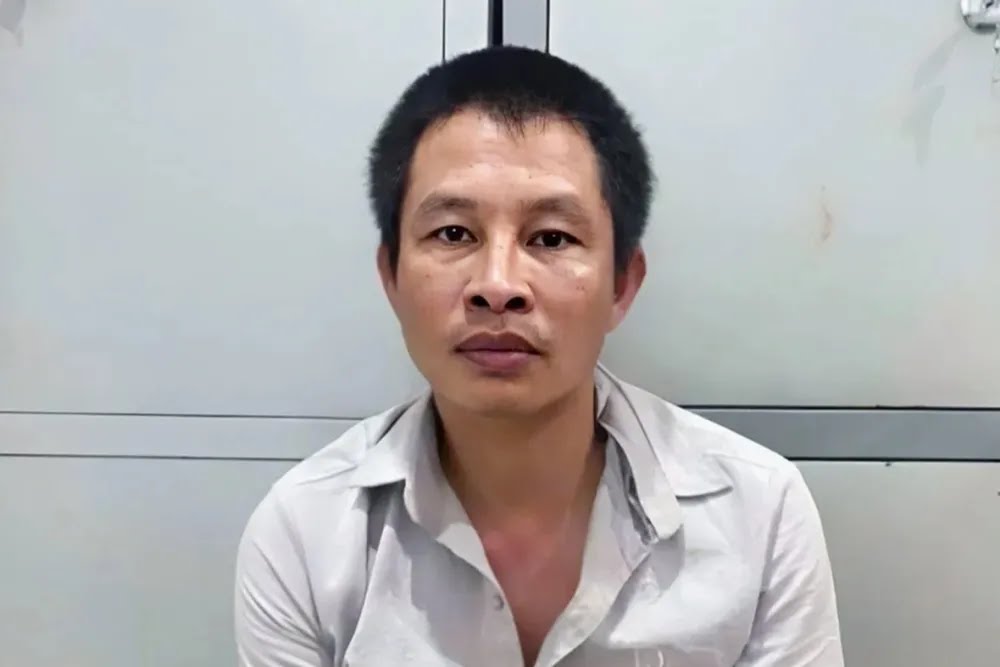 Phê chuẩn khởi tố nghịch tử” dùng dao đuổi chém cha, giết mẹ