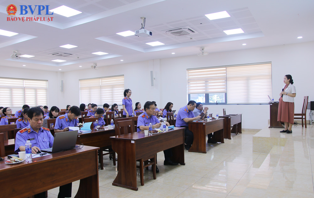 Hội đồng Khoa học Phân hiệu Trường Đại học Kiểm sát dự giờ giảng viên